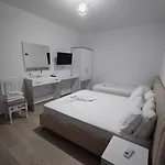 Apartament Marios Himara