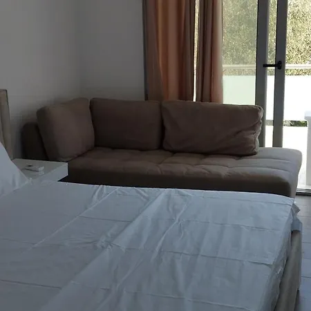 Marios Apartment Himare